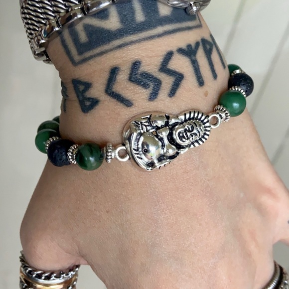 Silver buddha green agate lava rock bead bracelet - Picture 9 of 12